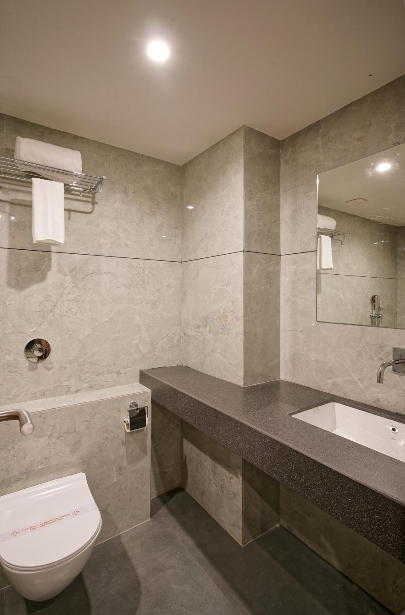 Plenteous Inn Amhedabad Dış mekan fotoğraf