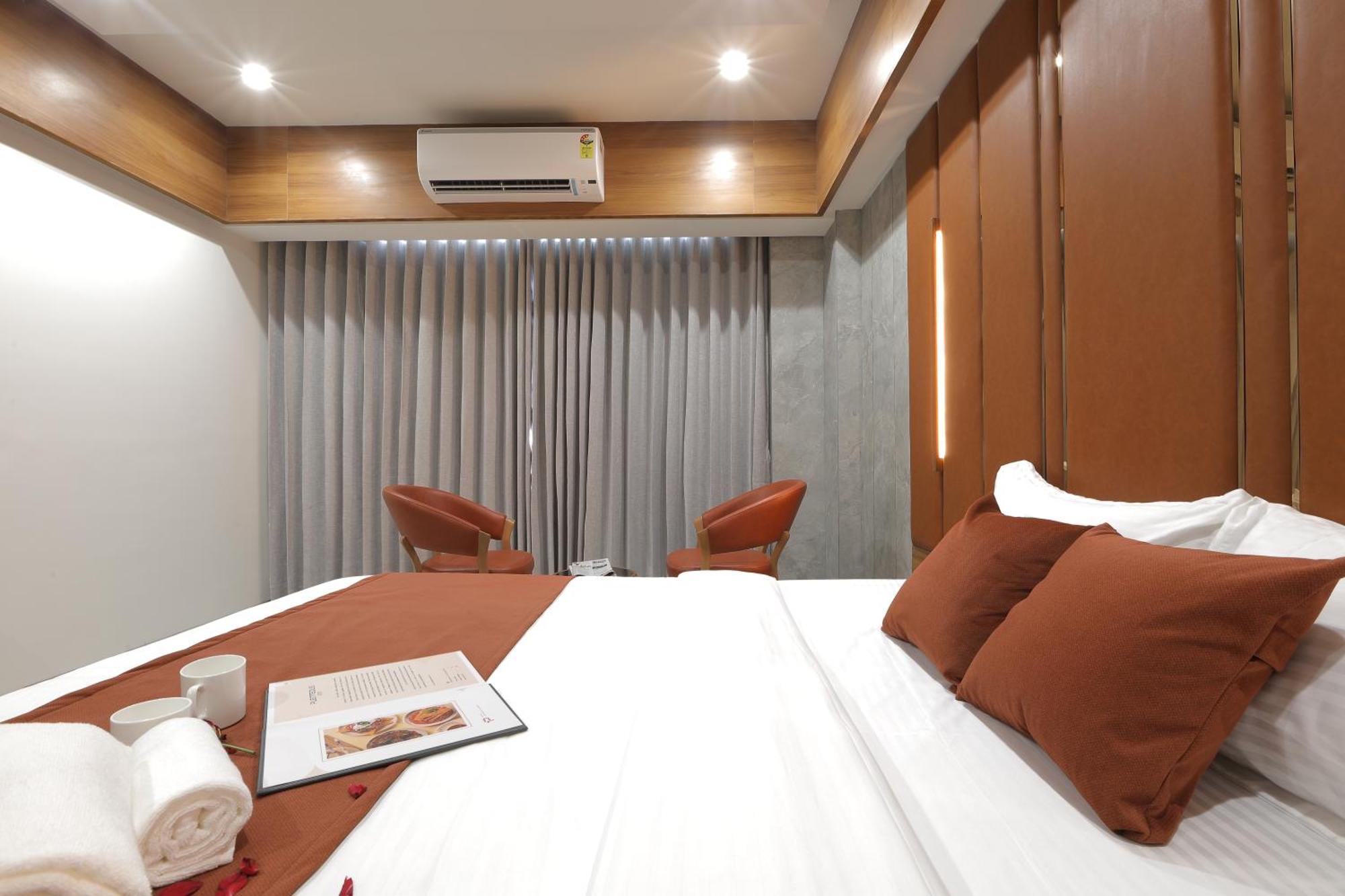 Plenteous Inn Amhedabad Dış mekan fotoğraf
