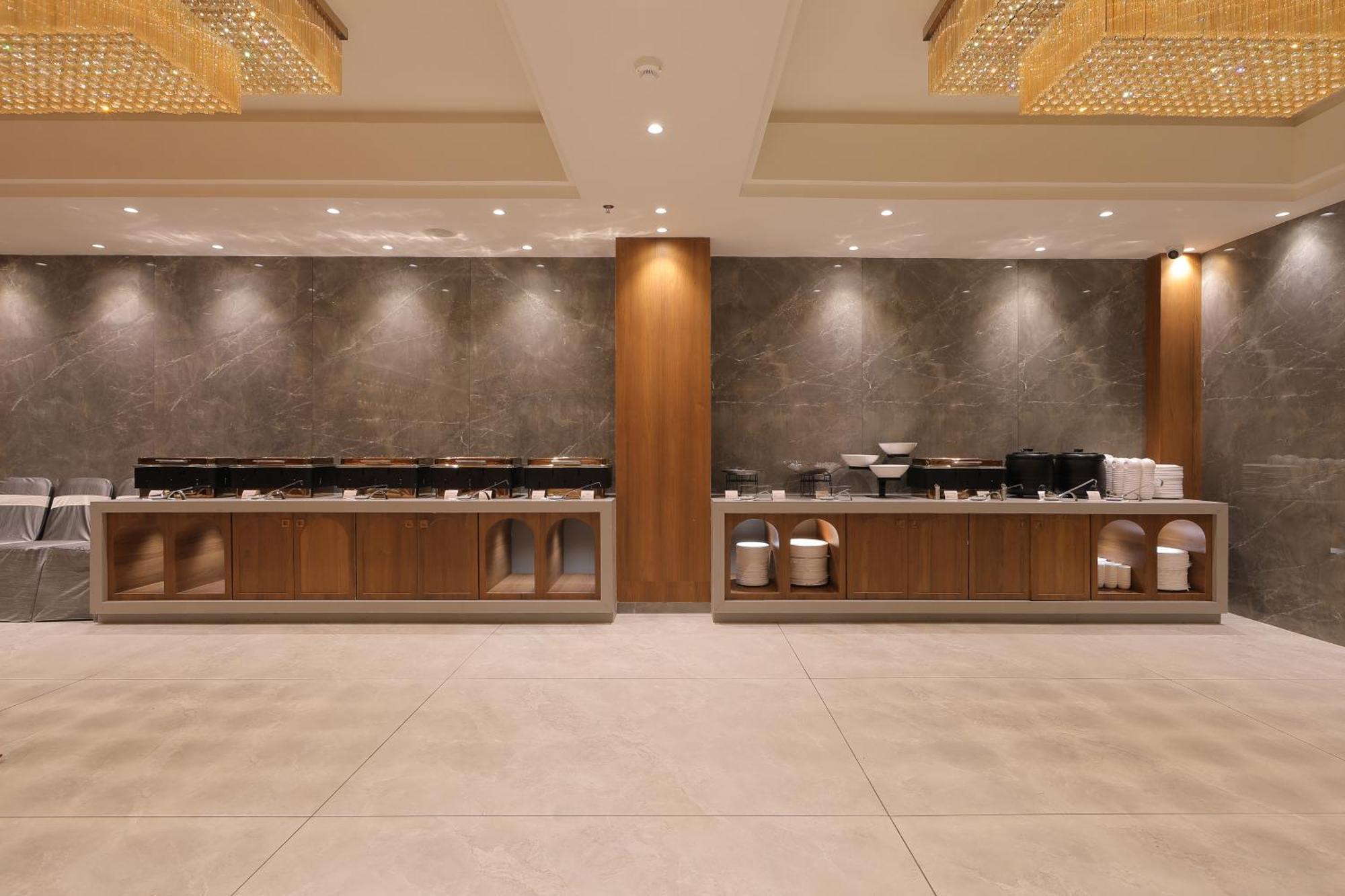 Plenteous Inn Amhedabad Dış mekan fotoğraf